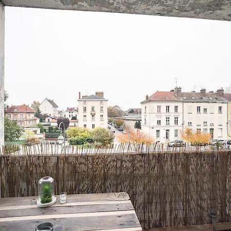 De La Seine - Balcon - Hypercentre - Parking Inclus * Troyes